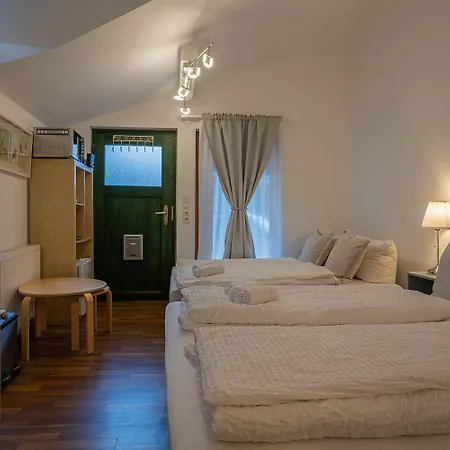 Studio Luxembourg - Epa Руст Экстерьер фото